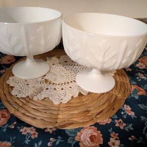 Elegant White Pedestal Bowls FTD 1975 OAK LEAF